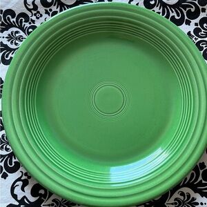 Fiestaware medium green 10in plate